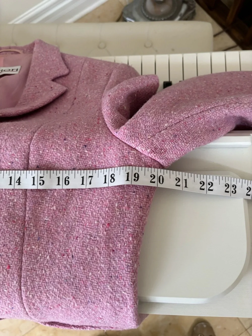 Classic Pink Tailored Women's Blazer - Picture 12 of 14